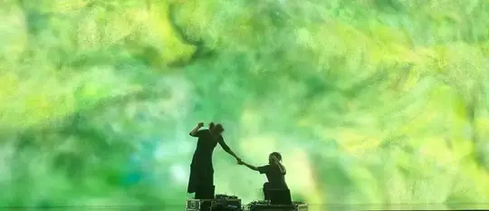 Our Bodies Know More Than We Do, de Psʌnía (Pía Baltazar & Sunjeong Hwang)